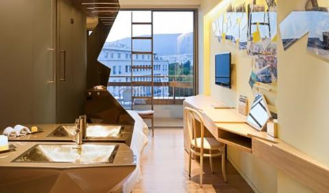 new-hotel-bedroom-interior-sink-detail-city-view-M-02-rr.jpg