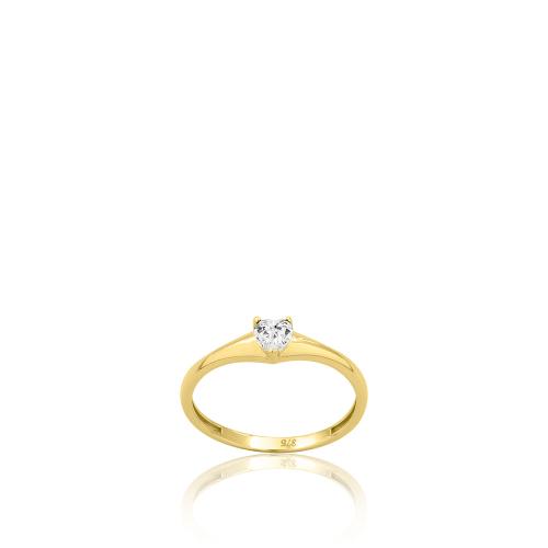 9K Yellow gold ring, white heart shaped solitaire.