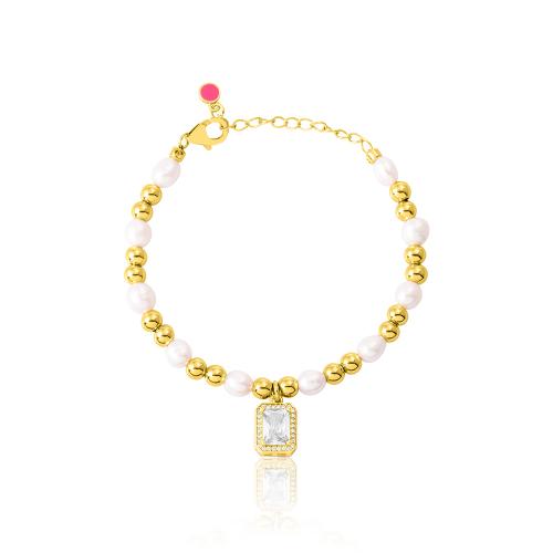 24Κ Yellow gold plated brass bracelet, white solitaire with white cubic zirconia and pearls.