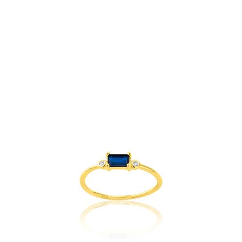 24Κ Yellow gold plated sterling silver ring, blue solitaire and white cubic zirconia.